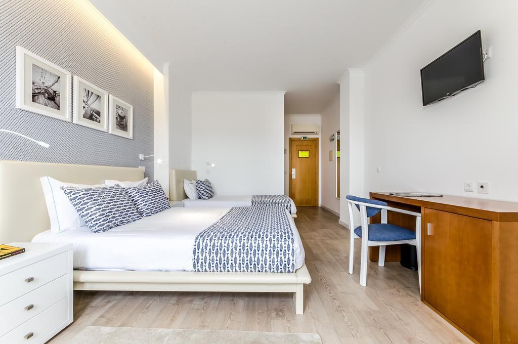 Ossiano'S Bed and Breakfast Peniche Buitenkant foto